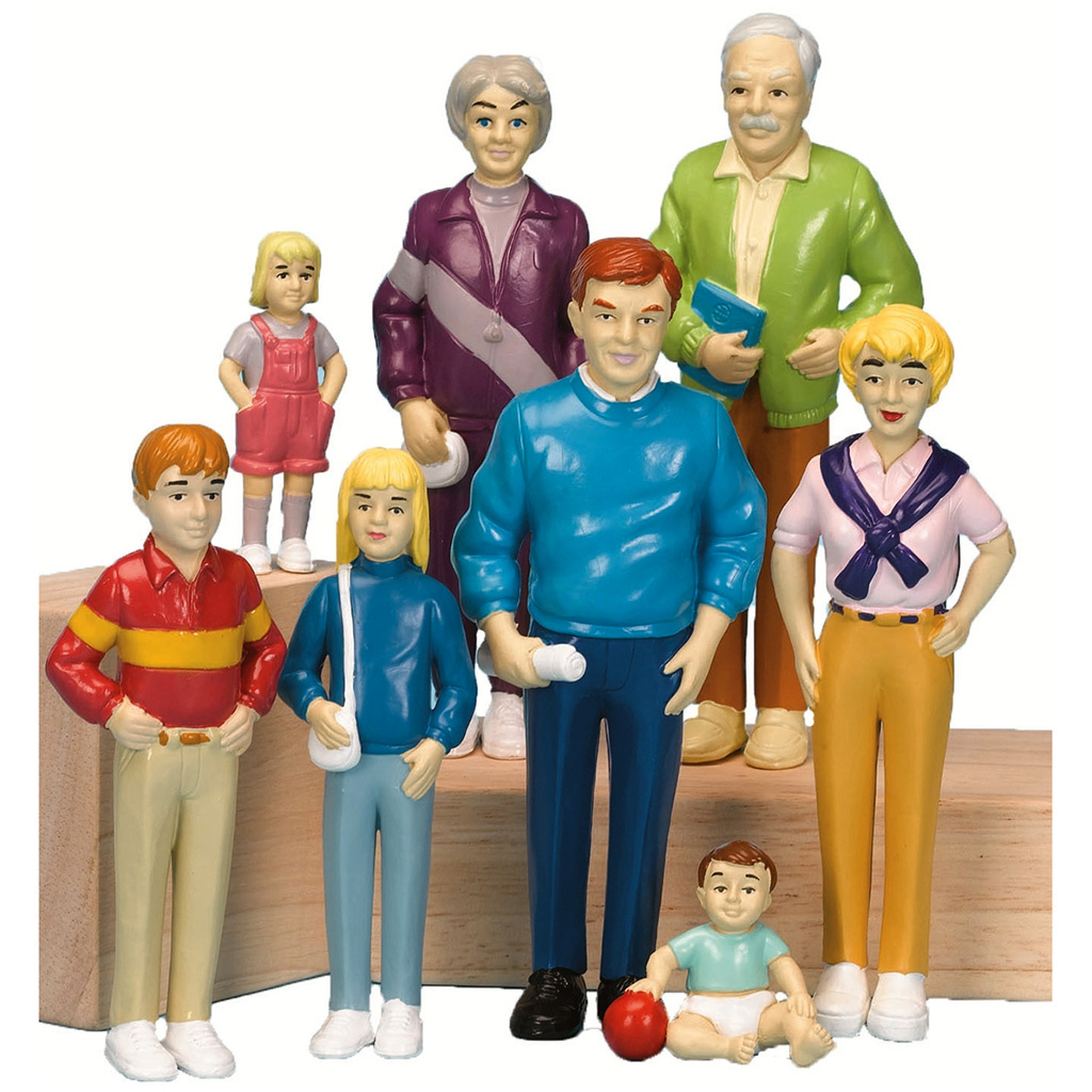Pretend and Play Family, White, 8 Pieces